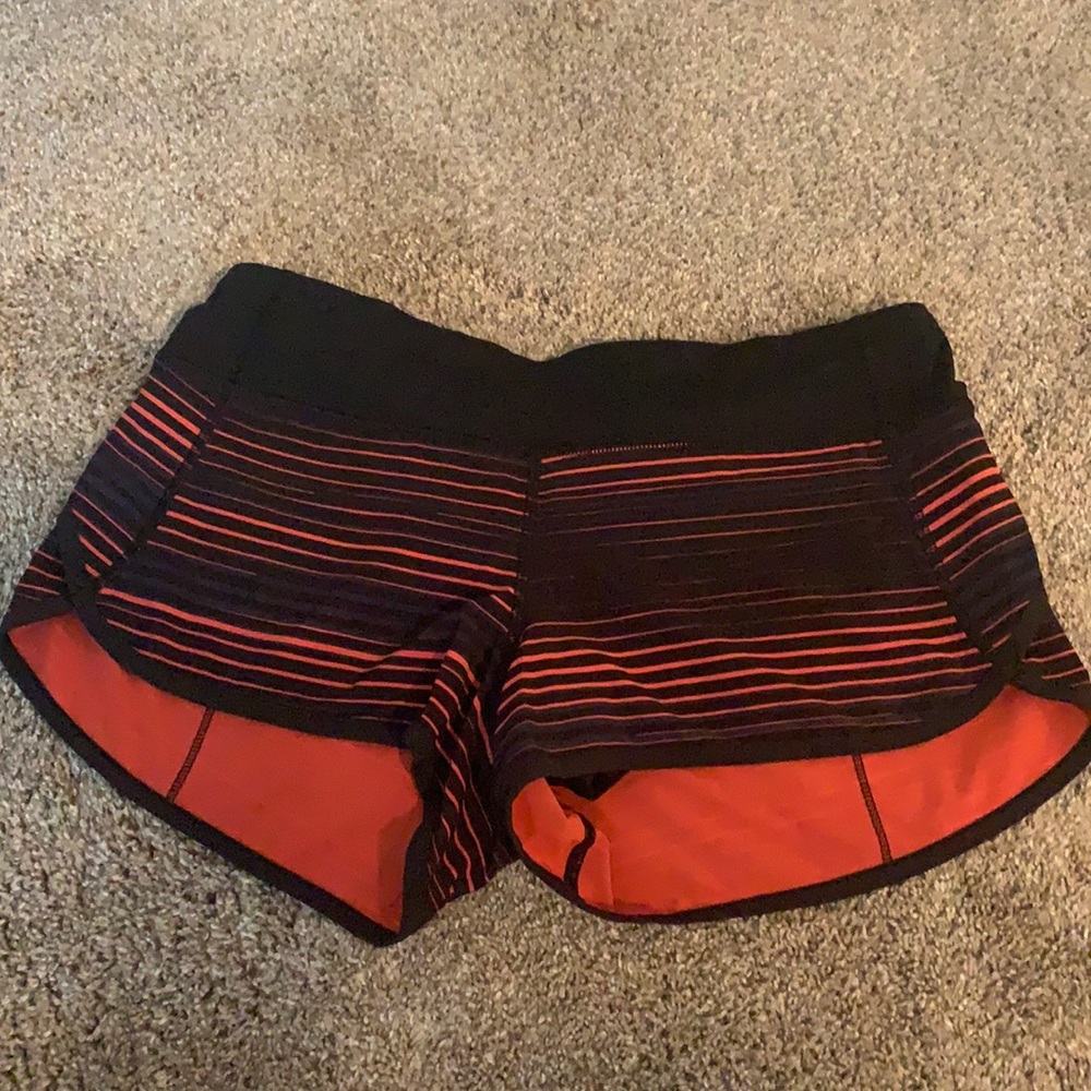 Lululemon 2.5' speed up short